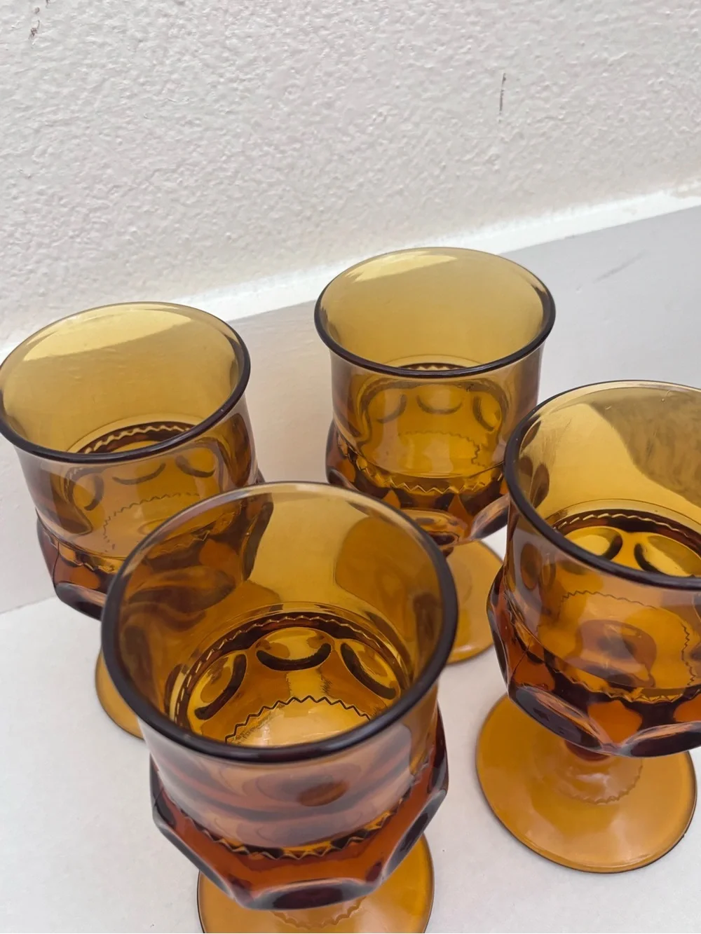 Vintage Amber Glass Goblet Set - 4-Piece Decorative Wine Glasses
